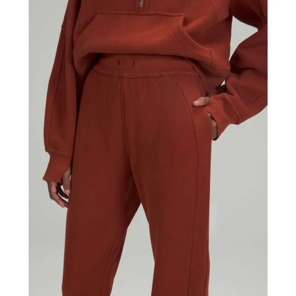 Lululemon Plus Scuba High-Rise Jogger in Date Brown Size 20